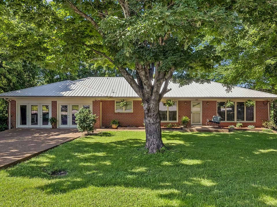 1st image of 1082 Rolling Fields Cir