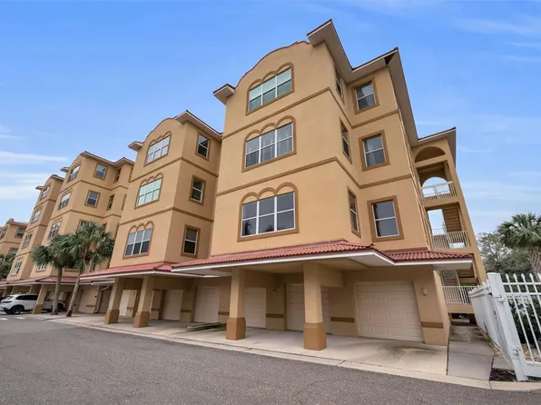 606 Wells Ct Unit 202, Clearwater, FL 33756