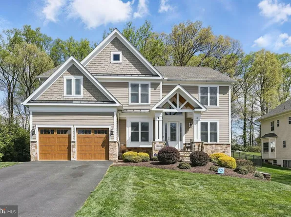 10008 Murnane St, Vienna, VA 22181