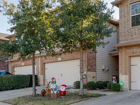 3rd image of 3507 Bluesage Ln
