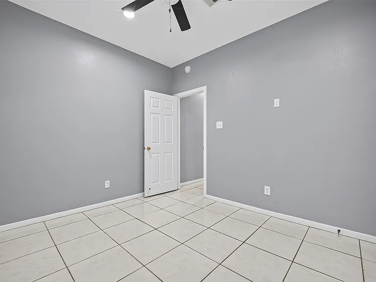 13607 Sable Ln — Photo 31