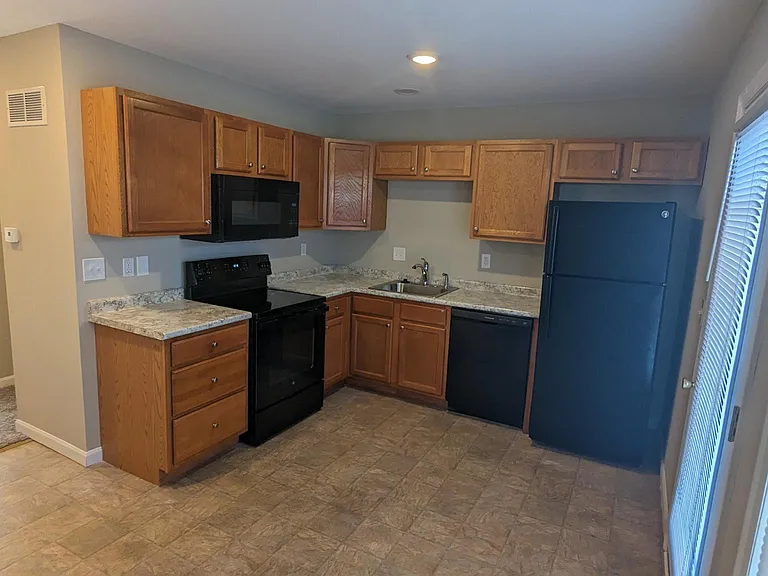 13 Marvin Dr — Photo 7
