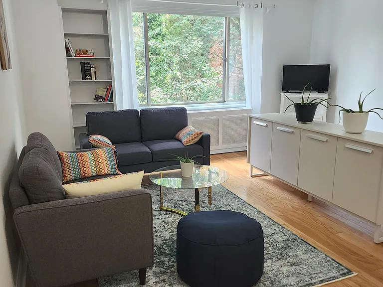 View from the front entrance hallway. Door to the walk through closet and bathroom are on your immediate right.