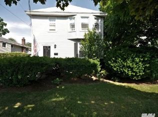 200 Brower Ave, Rockville Centre, NY 11570
