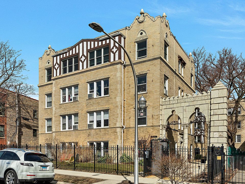 1st image of 1726 W Estes Ave APT 1N