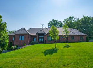 5182 S Whitehaven Dr, Springfield, MO 65809