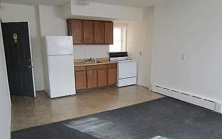 3rd image of 617 W 4th St #3