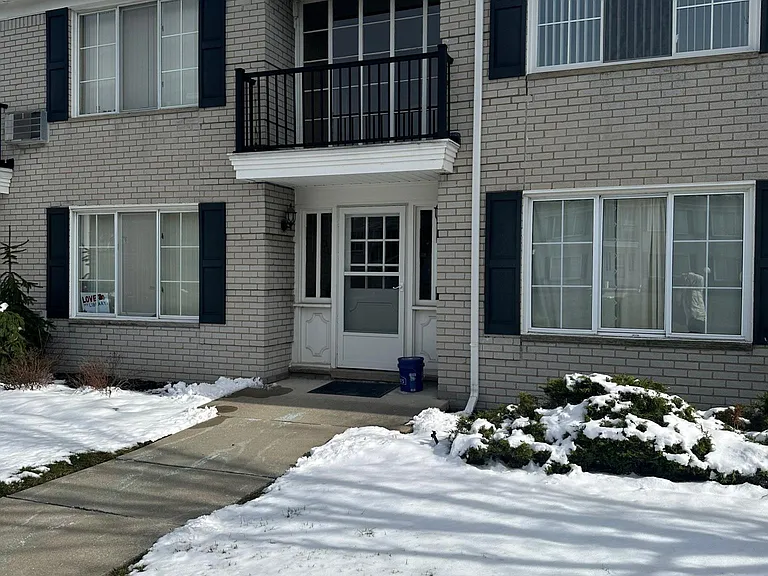 100 W Hickory Grove Rd #F8 — Photo 25