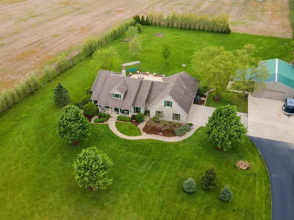 12330 Winchester Rd, Fort Wayne, IN 46819