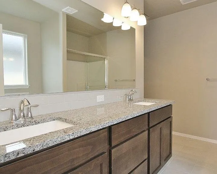 33 N Mingus Ave — Photo 16