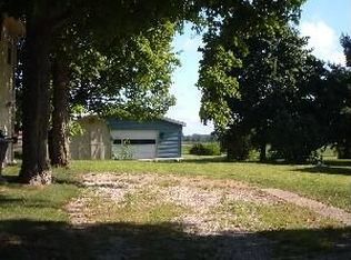 2806 Barrett Rd, Rochester, IN 46975