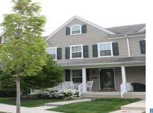 29 Woodbridge Dr, Doylestown, PA 18901