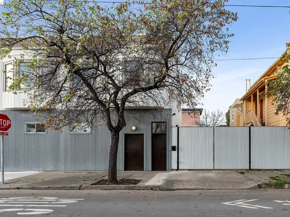 1446 32nd St, Oakland, CA 94608