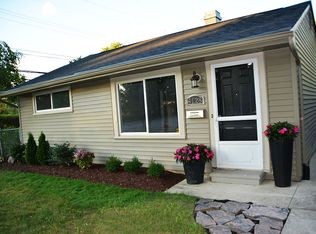 4128 Kent Rd, Royal Oak, MI 48073