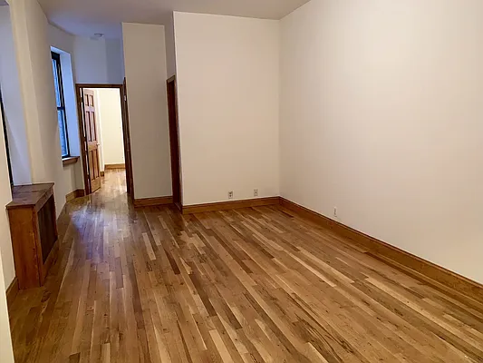 Rented by City Stop Realty | media 8