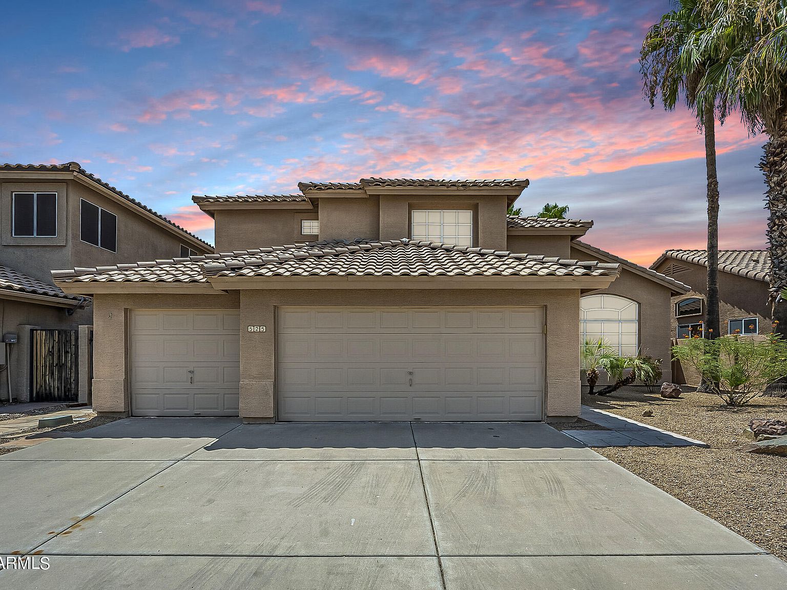 525 W Mountain Vista Dr