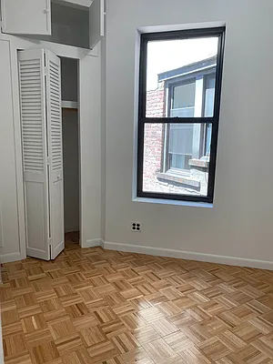 Rented by M.Grossman R.E. Management | media 15