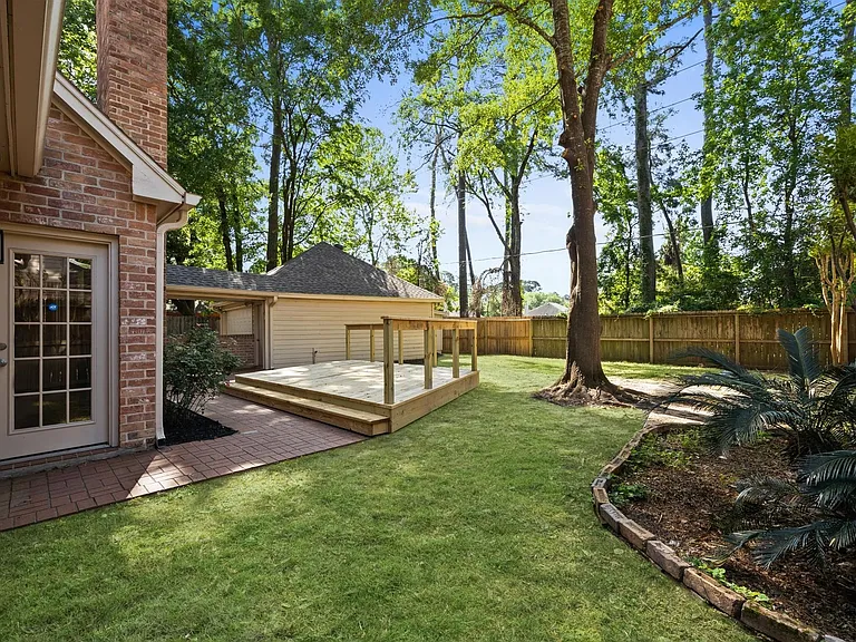 12119 Auburn Hills Dr — Photo 30