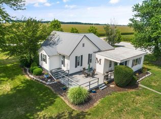 2201 N 2700th Ave, Golden, IL 62339