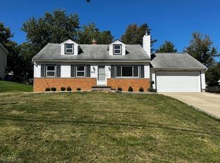 9452 Fairfield Dr, Twinsburg, OH 44087
