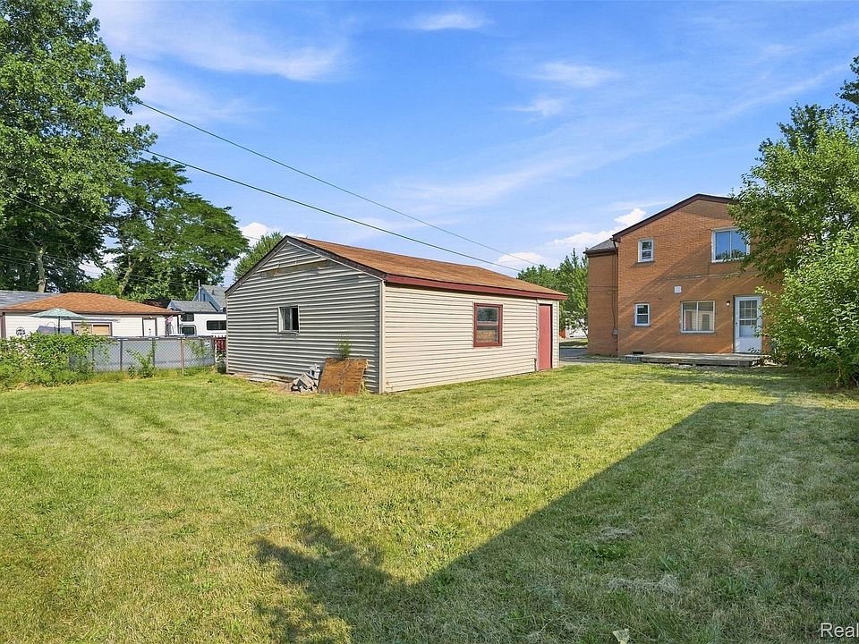 19578 Opal St, photo 24
