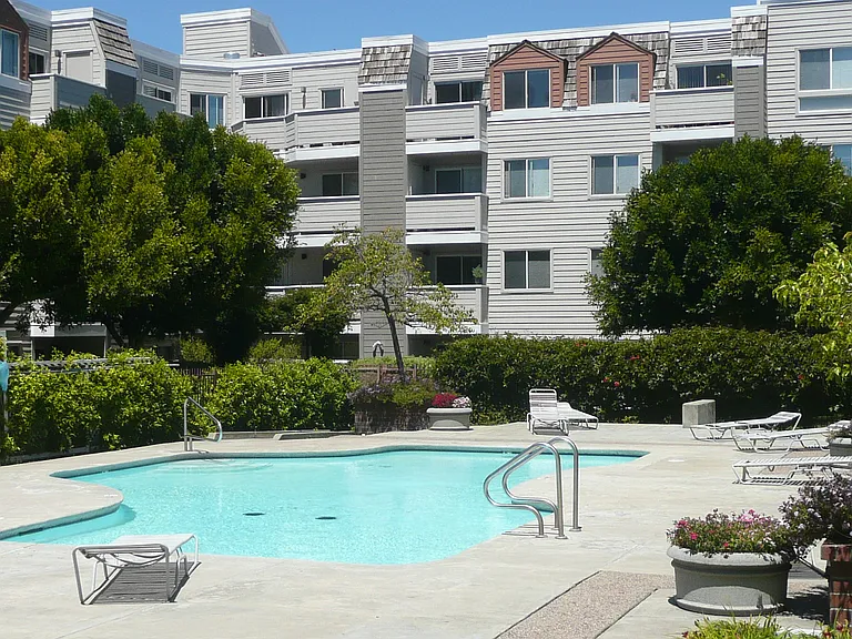 6400 Christie Ave #4220 — Photo 14