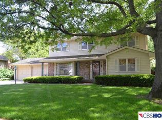 11415 Farnam Cir, Omaha, NE 68154