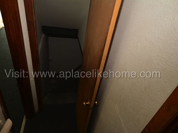 4th image of 1826 E 48th St