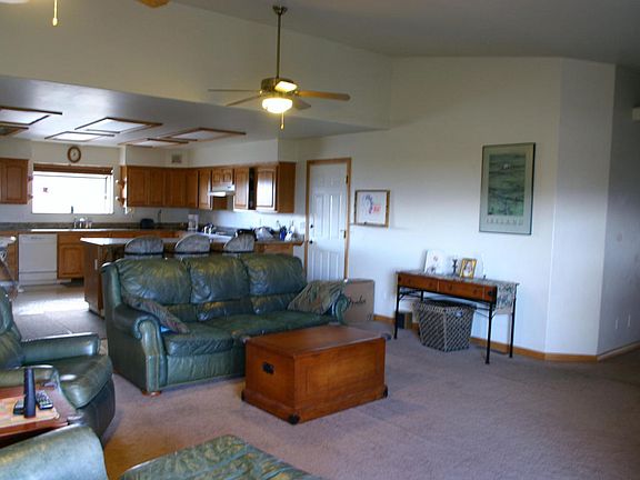 5th image of 1250 W Bowie Dr