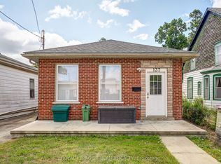 137 Ann St, London, ON N6A1R2