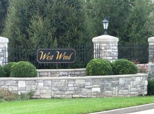 2401 Healy Ln, Lexington, KY 40509