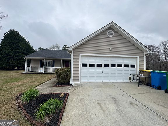 3rd image of 1003 Rolling Ridge Ln