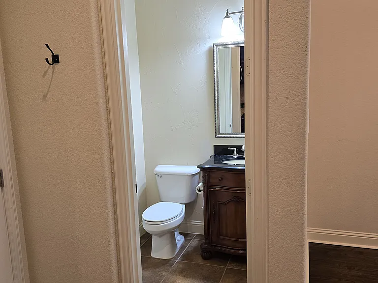 7924 Osborn Pkwy — Photo 42