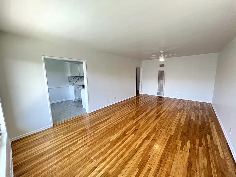 MLK Blvd Apartments — Photo 22