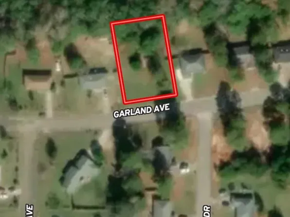 4 Garland Ave #D, Ozark, AL 36360