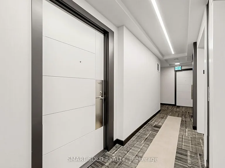 203 College St #1405 — Photo 6