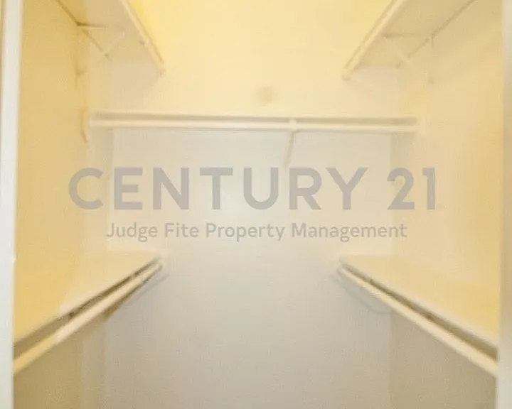 6620 S Creek Dr — Photo 14