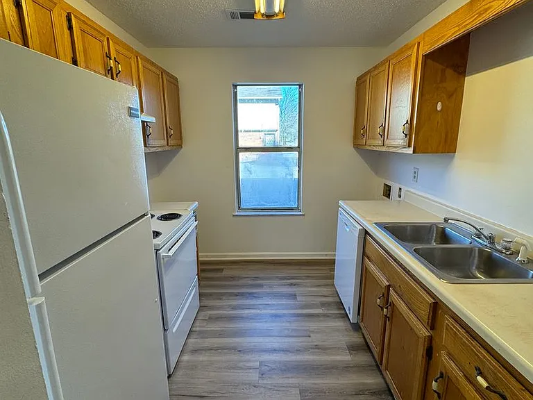 427 Mount Pelia Rd #3 — Photo 5