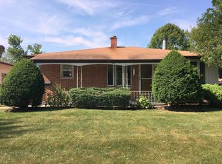 209 E Manchester Dr, Wheeling, IL 60090