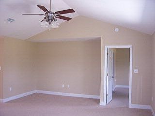 2nd image of 102 Oklahoma Cir