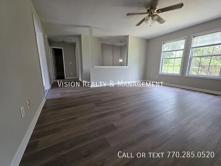 258 Lambert Overlook Cir — Photo 8