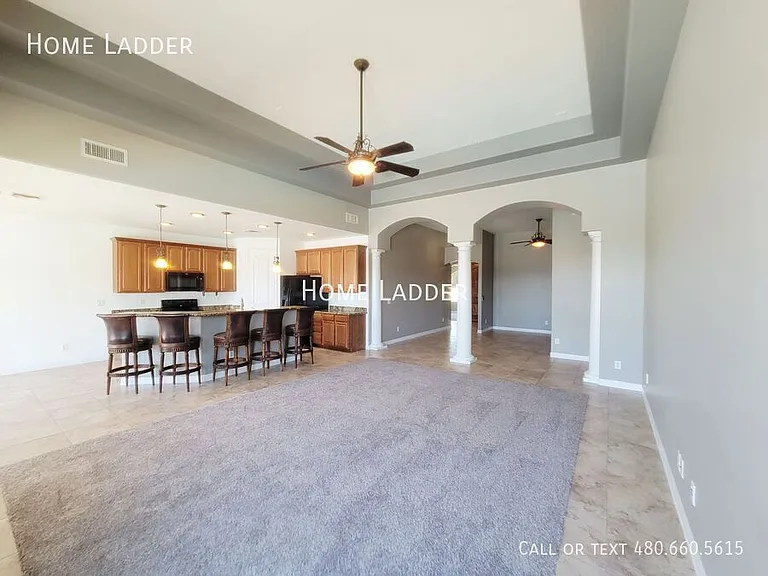 9030 S 10th Dr — Photo 5