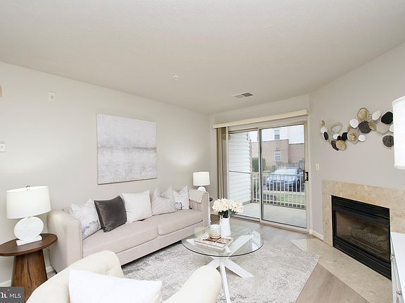 3rd image of 8931 Town Center Cir #6-105