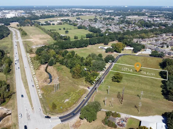 1501 La Neuville Rd, Lafayette, LA 70508