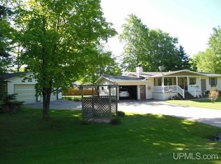 623 N 5th St, Lanse, MI 49946