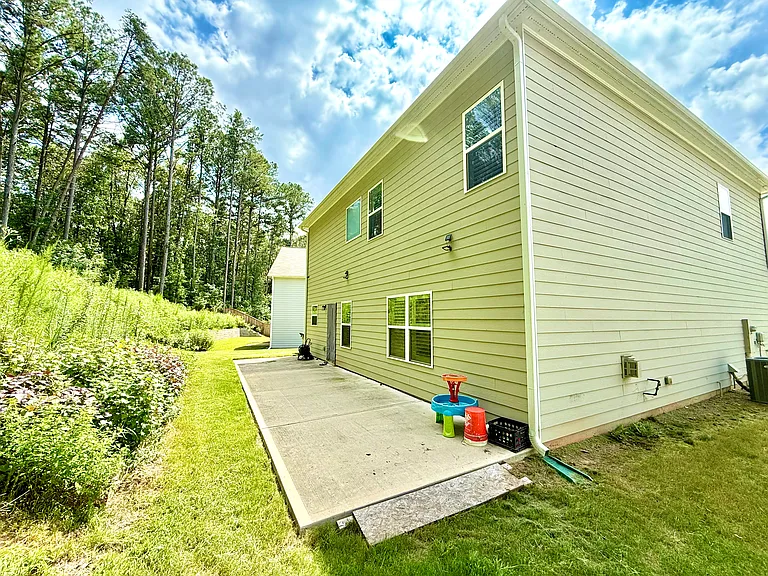 155 Brinson Cir — Photo 34