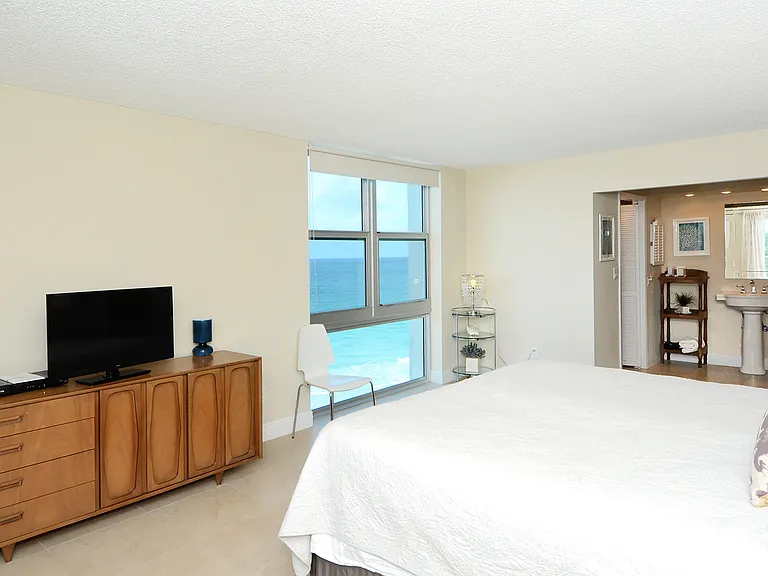 2295 Gulf Of Mexico Dr #72S — Photo 9