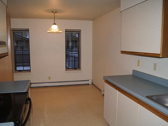 5th image of 872 Munna Ct