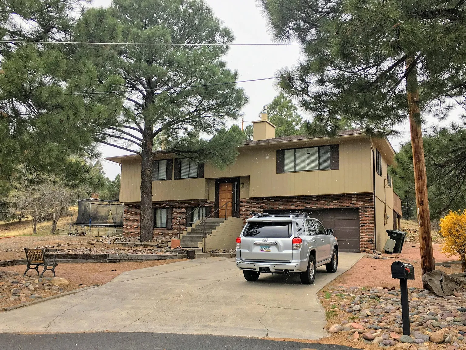 3195 N Riviera Way — Photo 1
