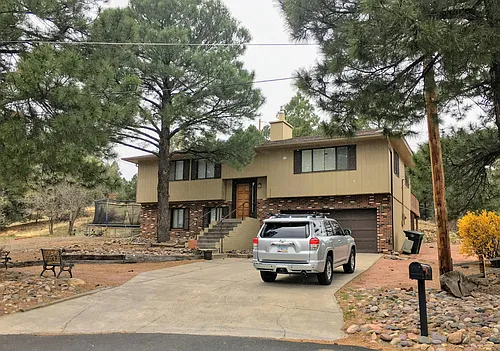 3195 N Riviera Way Photo 1